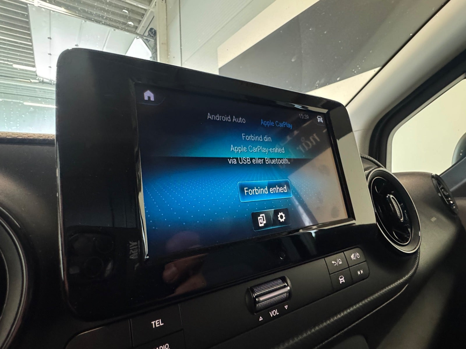 Hvid Mercedes eCitan fra 2024