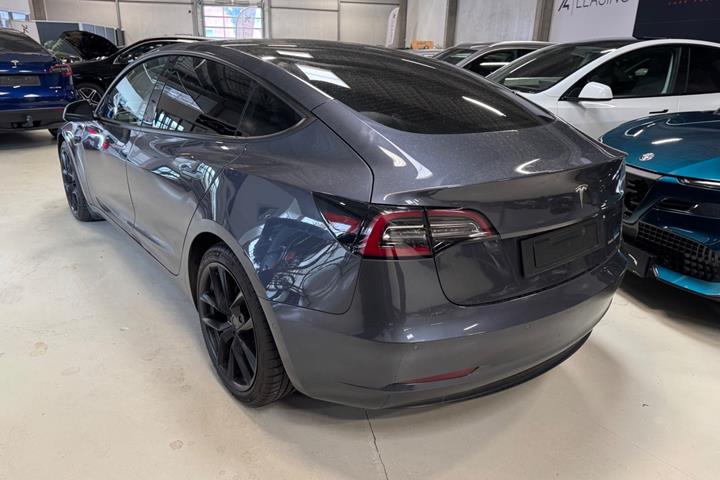 undefined Tesla Model 3 fra 2021