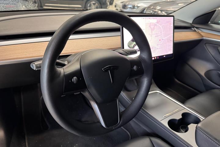undefined Tesla Model 3 fra 2021