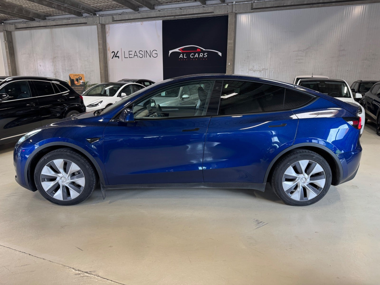 undefined Tesla Model Y fra 2023