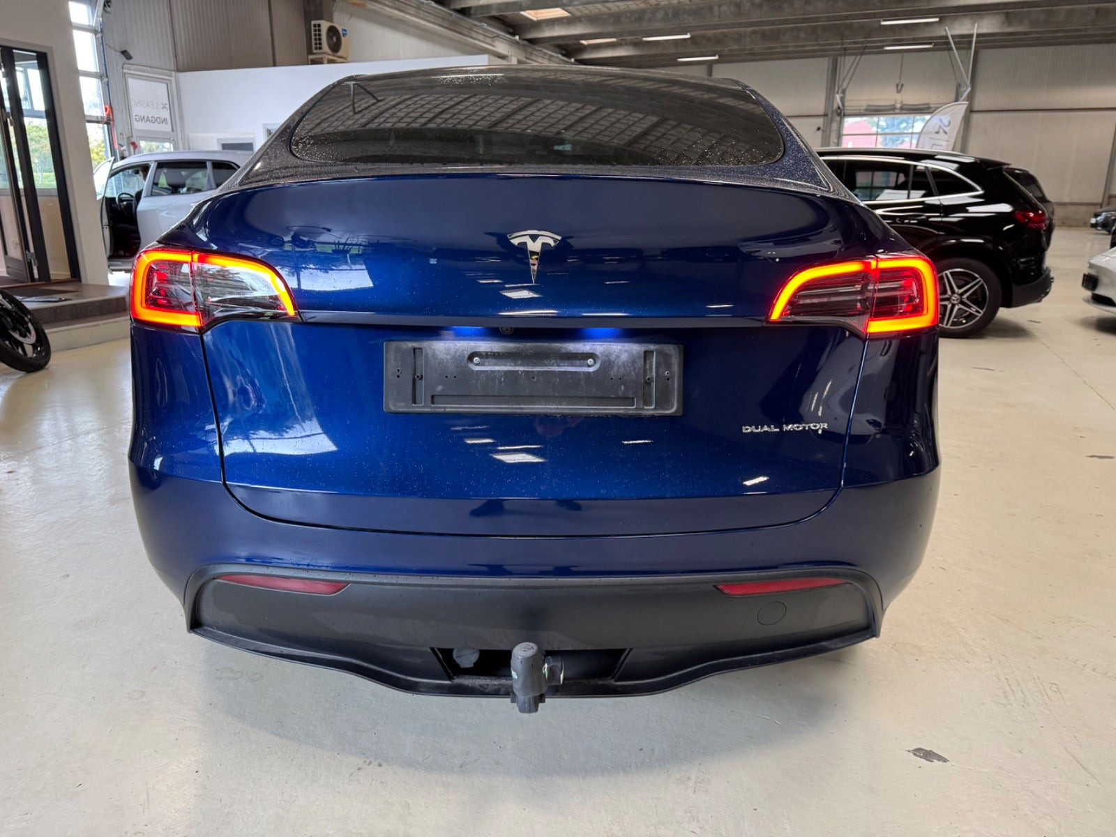 undefined Tesla Model Y fra 2023