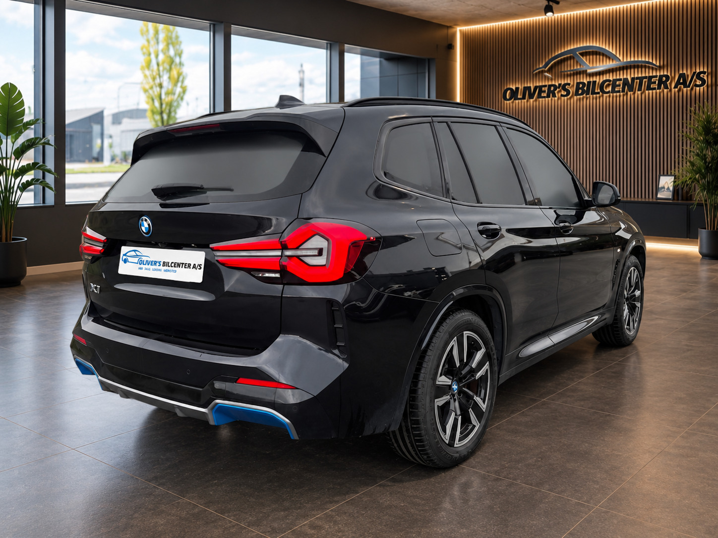 Sort BMW iX3 fra 2023