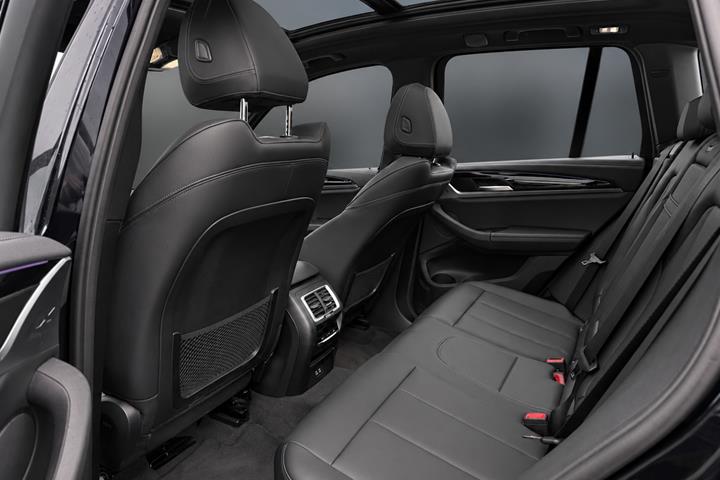 Sort BMW iX3 fra 2023