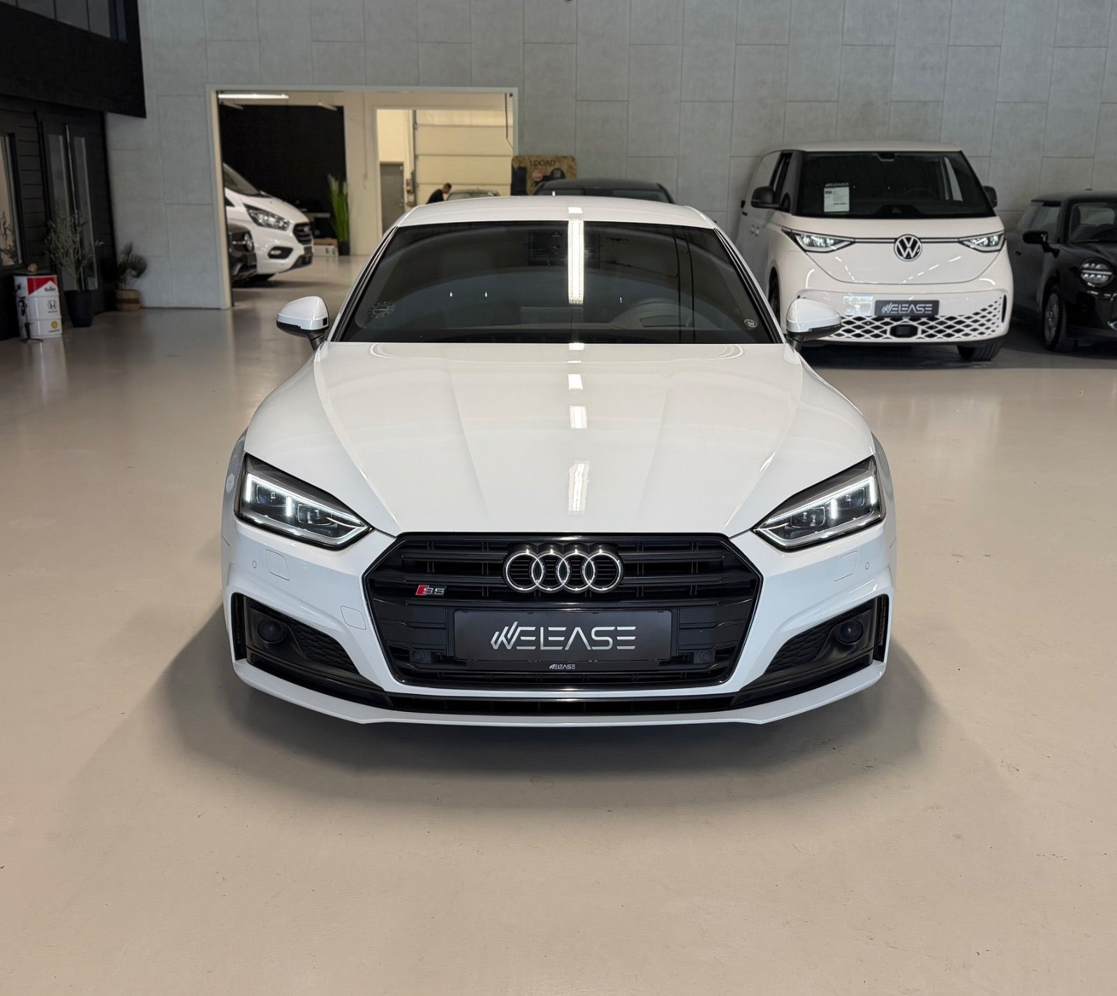 Hvid Audi S5 fra 2017