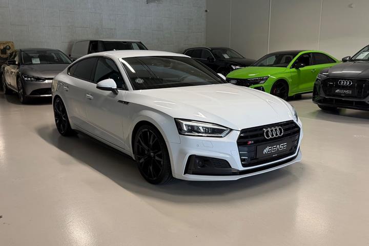 Hvid Audi S5 fra 2017
