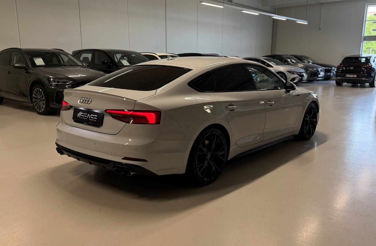 Hvid Audi S5 fra 2017