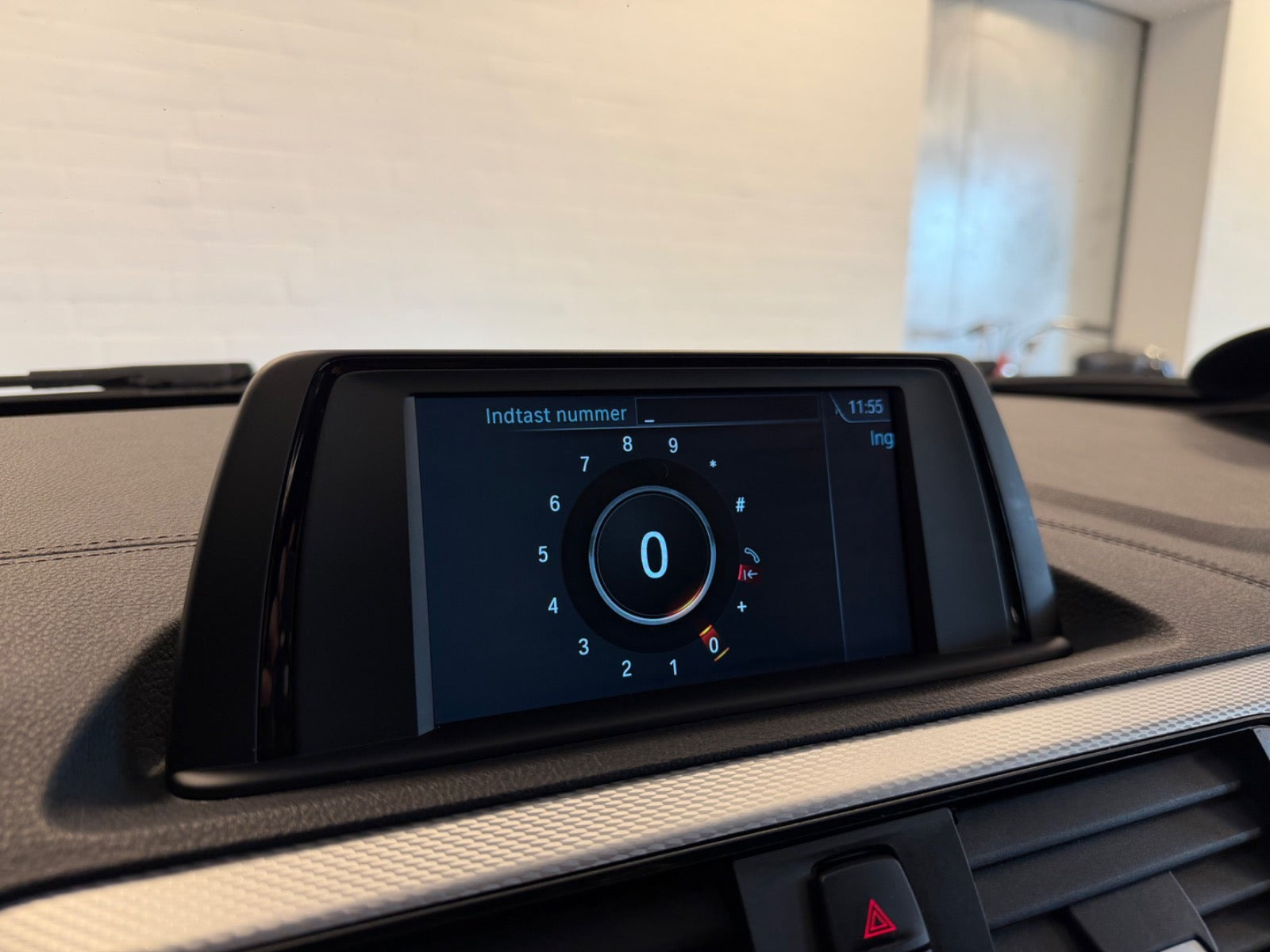 Blå BMW 118d fra 2019