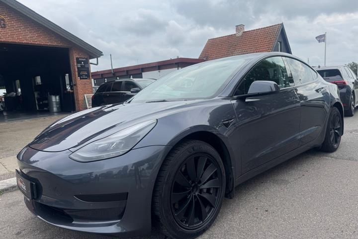 undefined Tesla Model 3 fra 2022