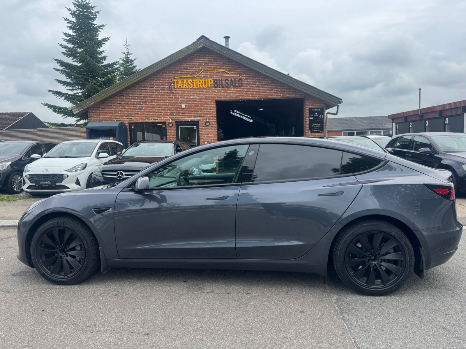 undefined Tesla Model 3 fra 2022