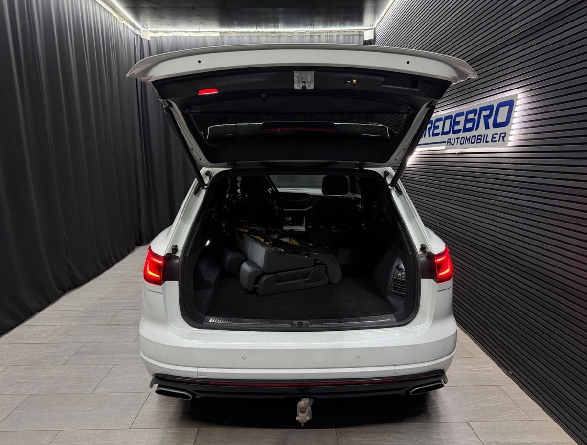 Hvid VW Touareg fra 2020