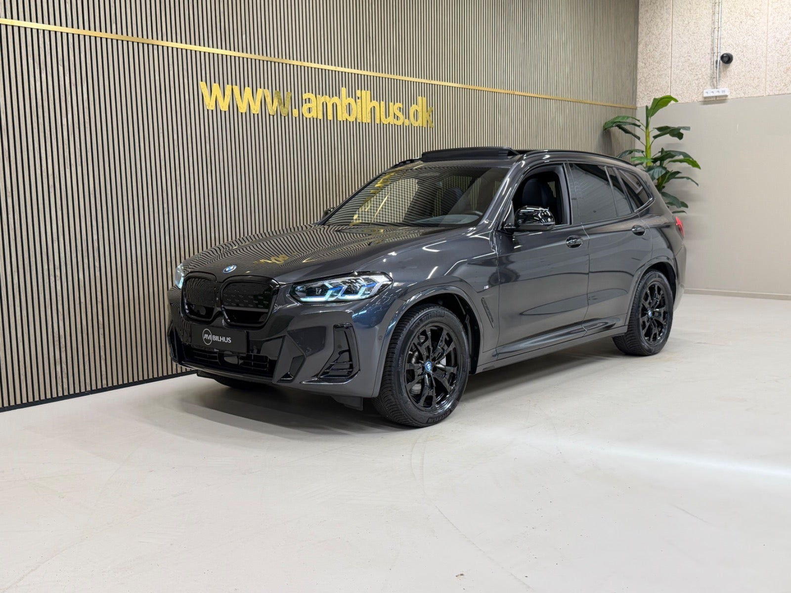 BMW iX3 Charged Plus M-Sport