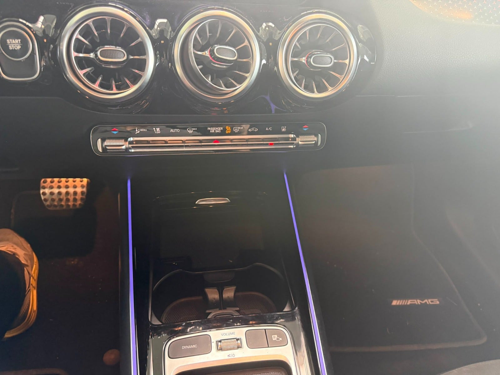 Hvid Mercedes EQA250+ fra 2024