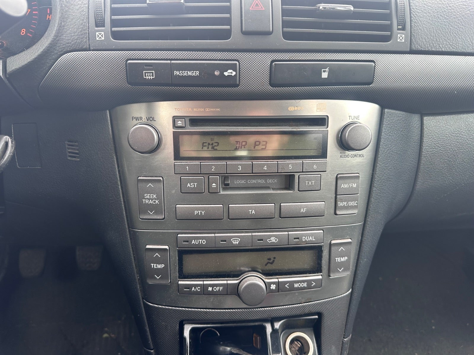 undefined Toyota Avensis fra 2006