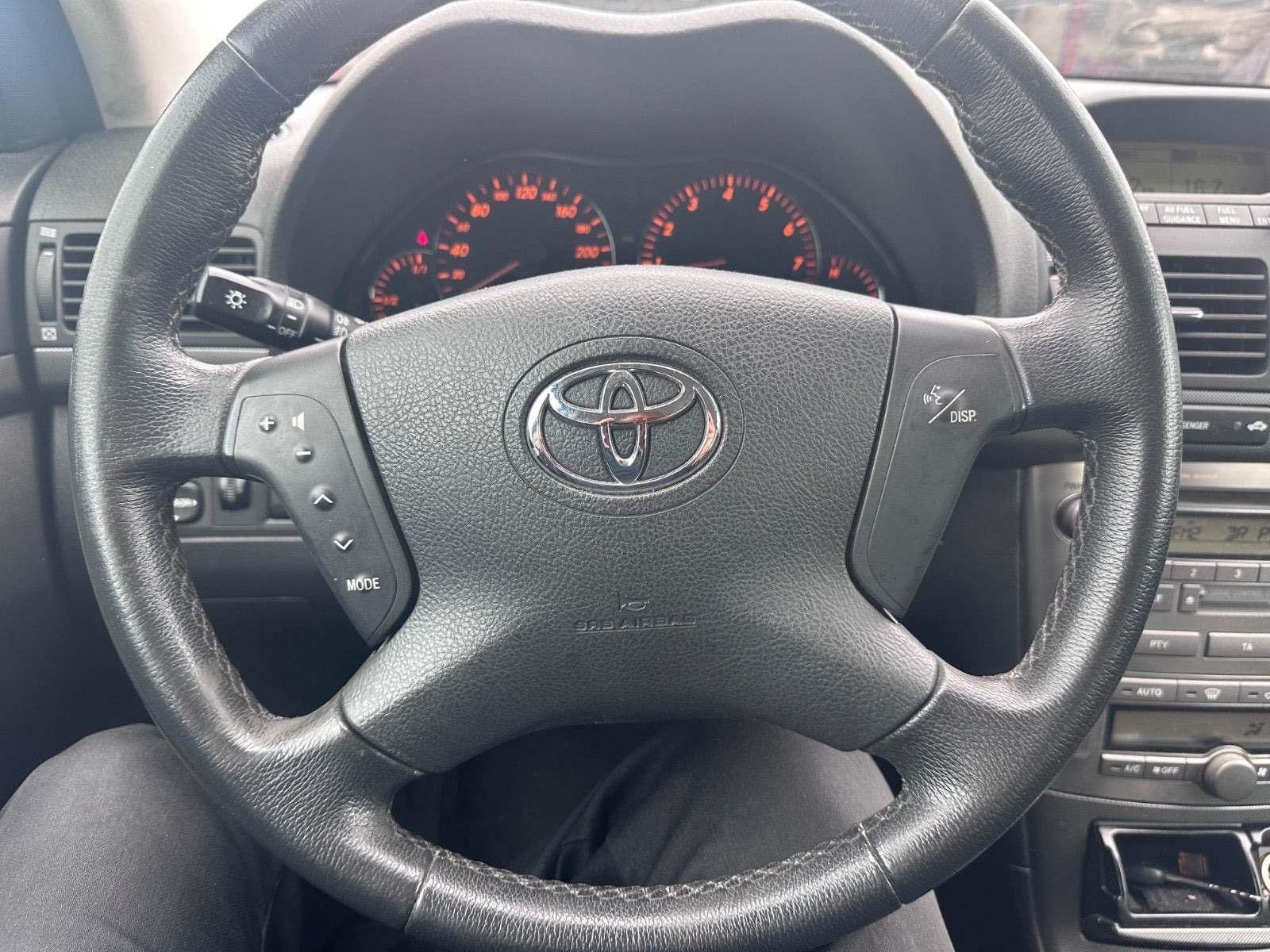 undefined Toyota Avensis fra 2006