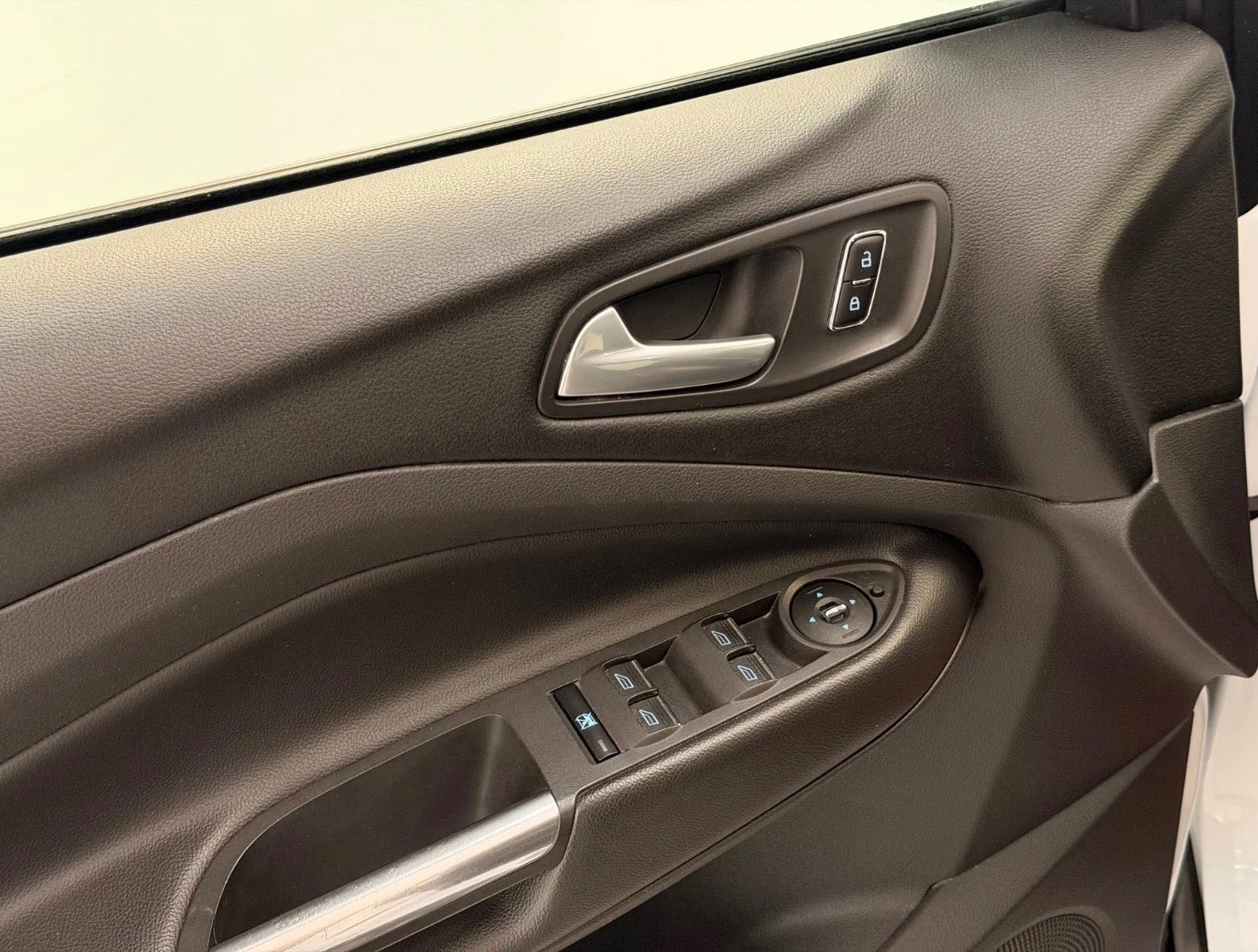 undefined Ford Kuga fra 2014