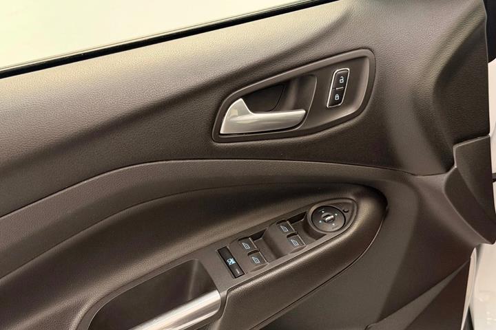undefined Ford Kuga fra 2014