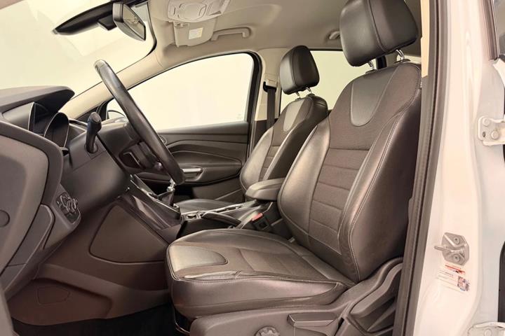 undefined Ford Kuga fra 2014
