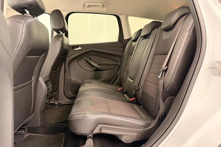 undefined Ford Kuga fra 2014