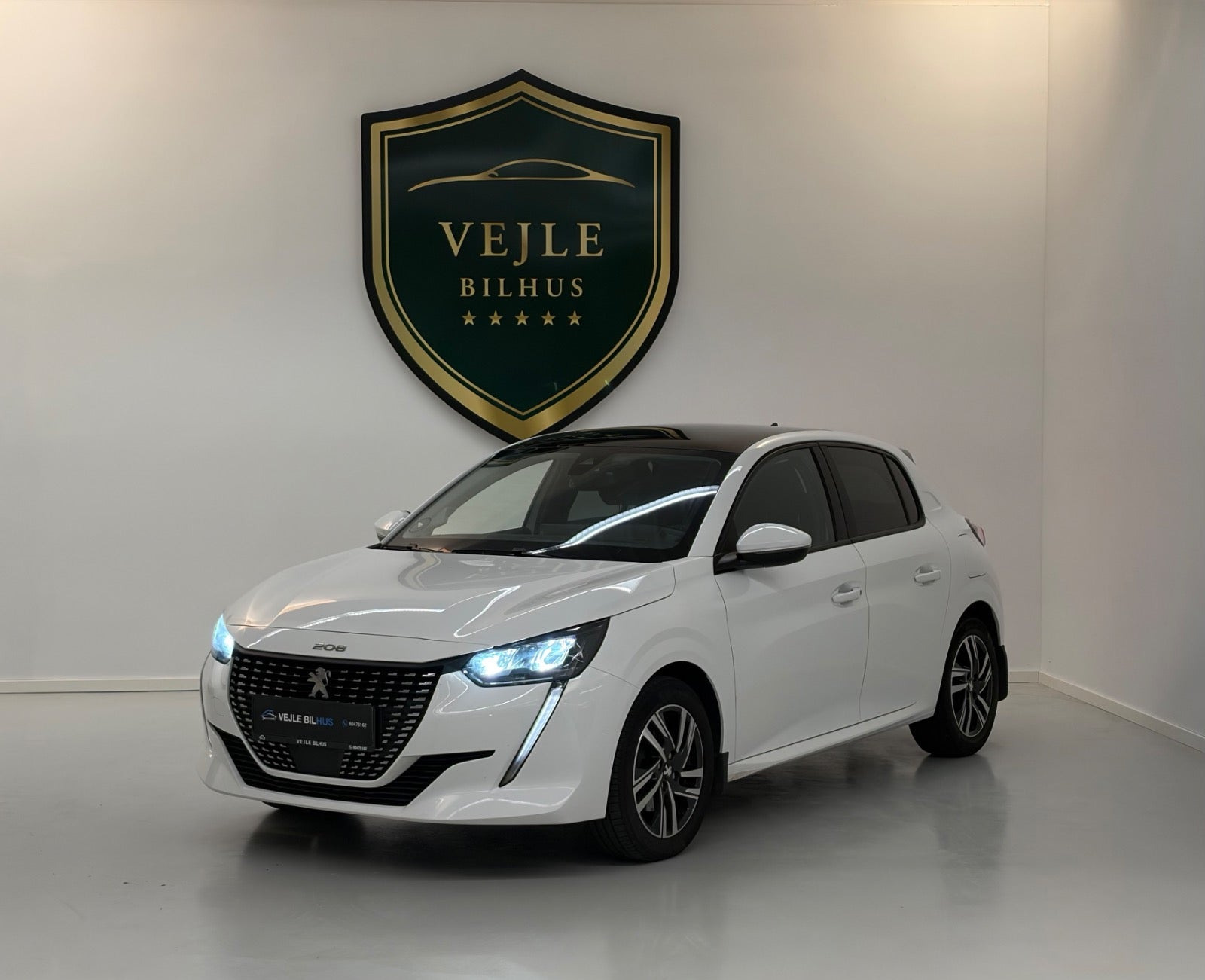 Gul Peugeot 208 fra 2020