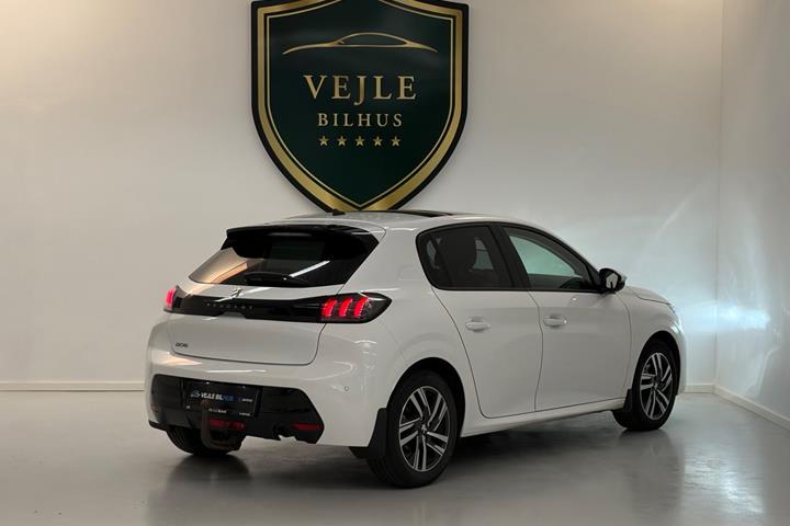 Gul Peugeot 208 fra 2020