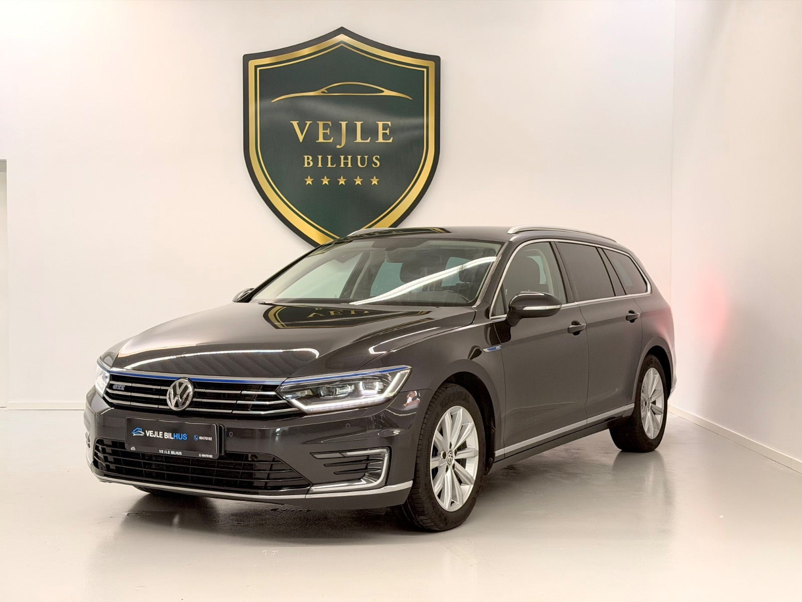 Grøn VW Passat fra 2018