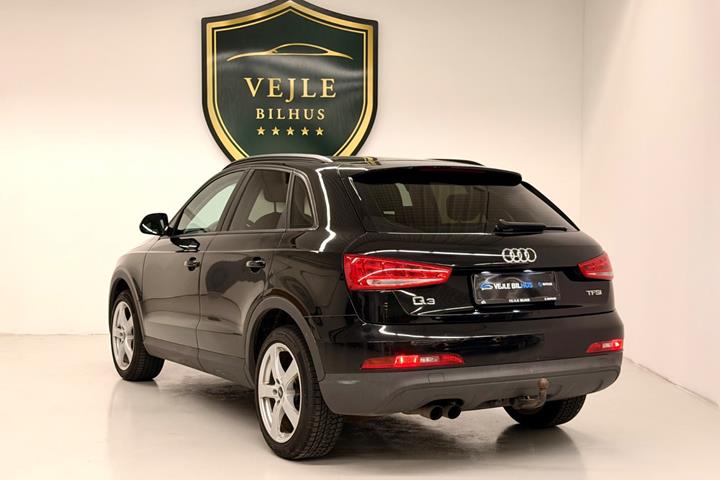 Sort Audi Q3 fra 2014