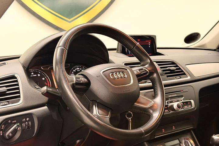 Sort Audi Q3 fra 2014