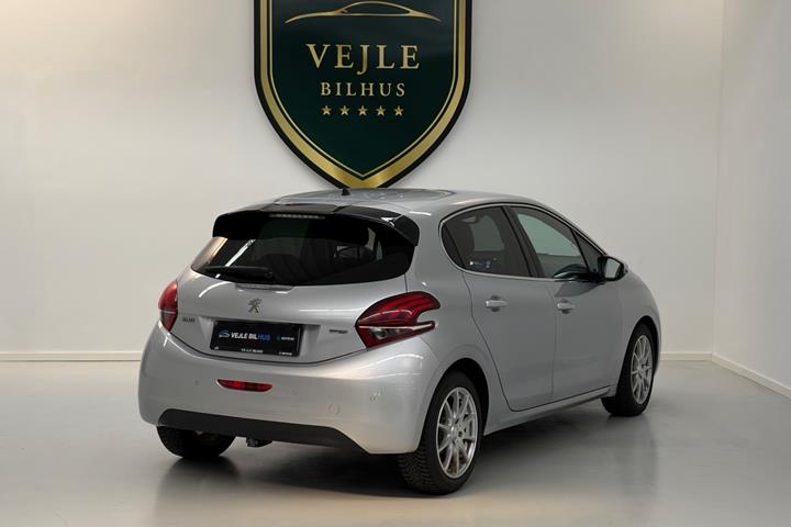 undefined Peugeot 208 fra 2016