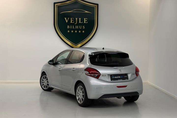 undefined Peugeot 208 fra 2016