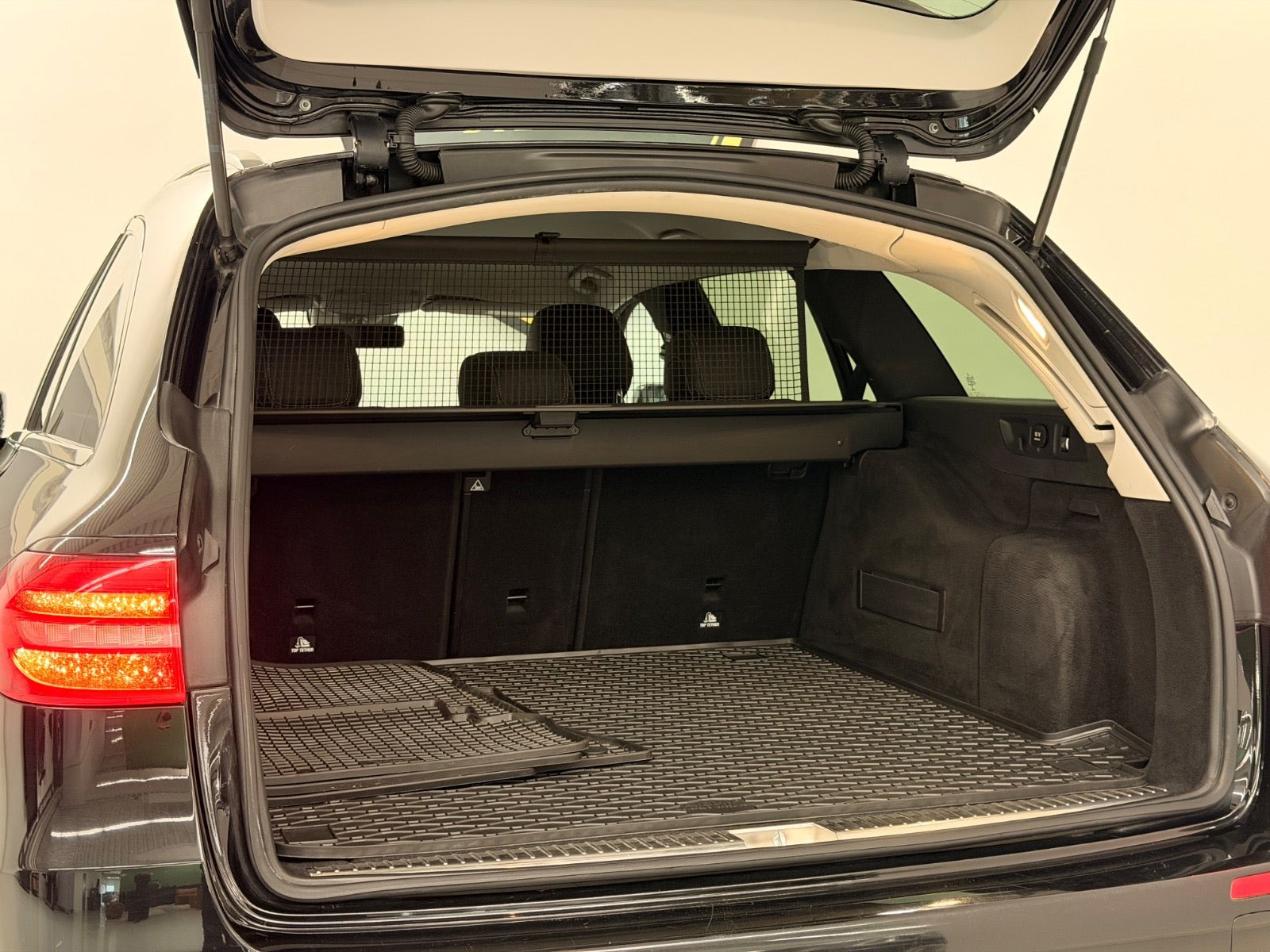 undefined Mercedes E220 d fra 2018