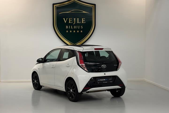 undefined Toyota Aygo fra 2015