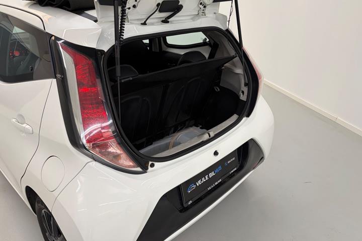 undefined Toyota Aygo fra 2015
