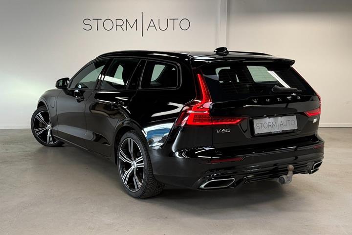 Sort Volvo V60 fra 2022