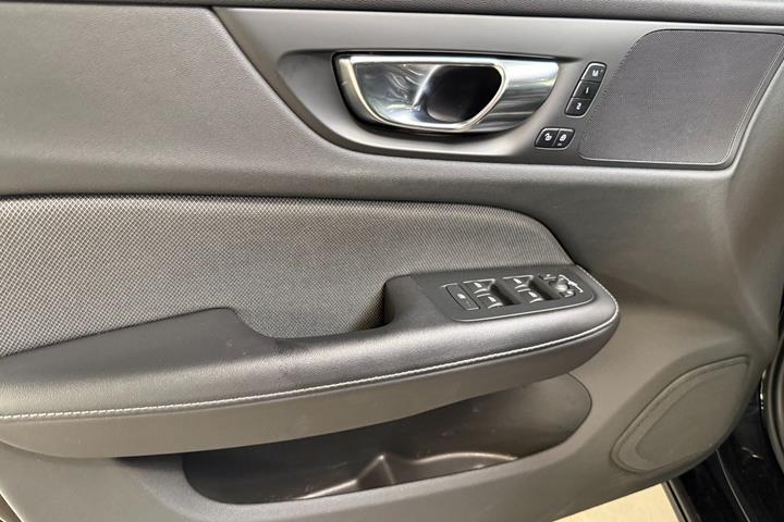 Sort Volvo V60 fra 2022