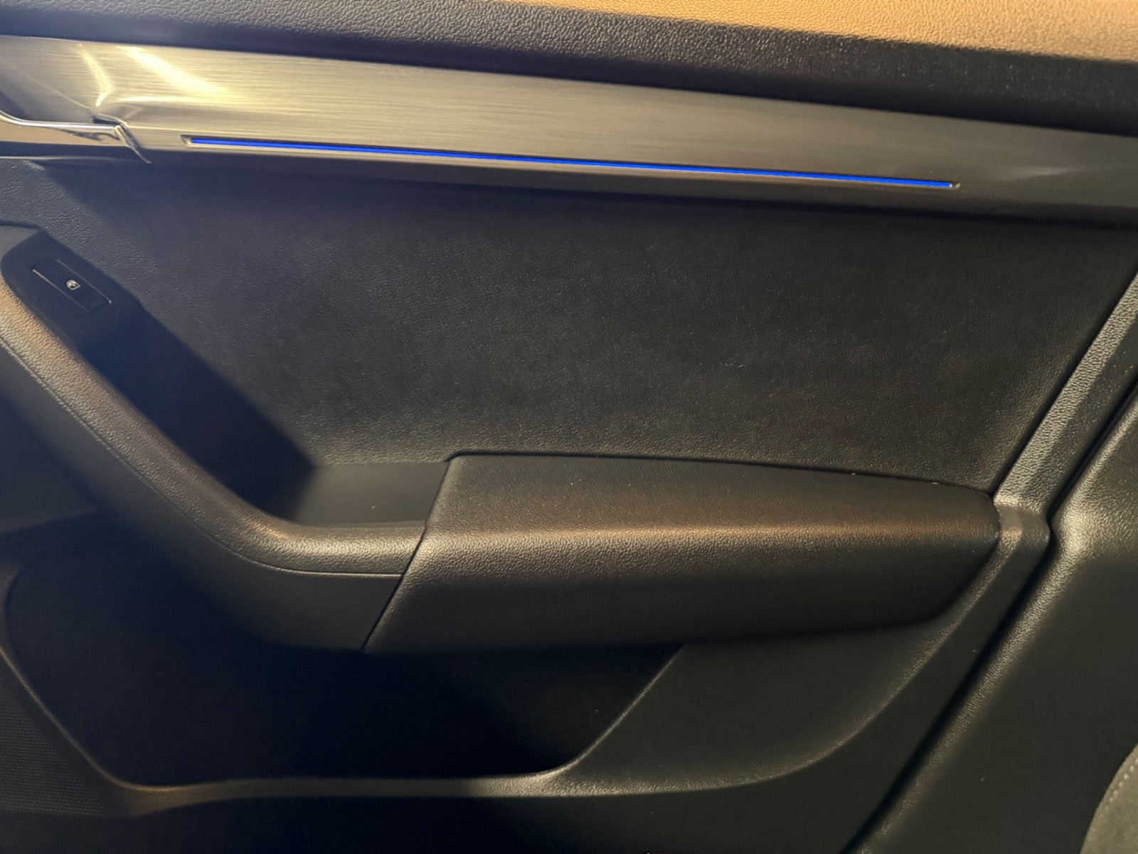 Blå Skoda Octavia fra 2018