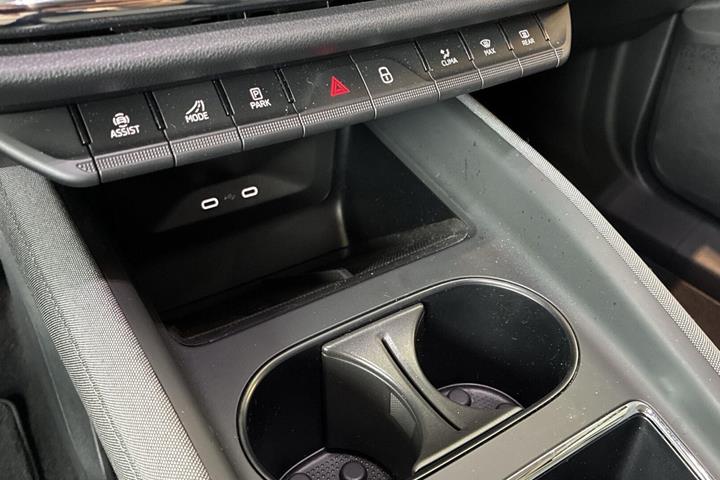 Grå Skoda Enyaq fra 2024