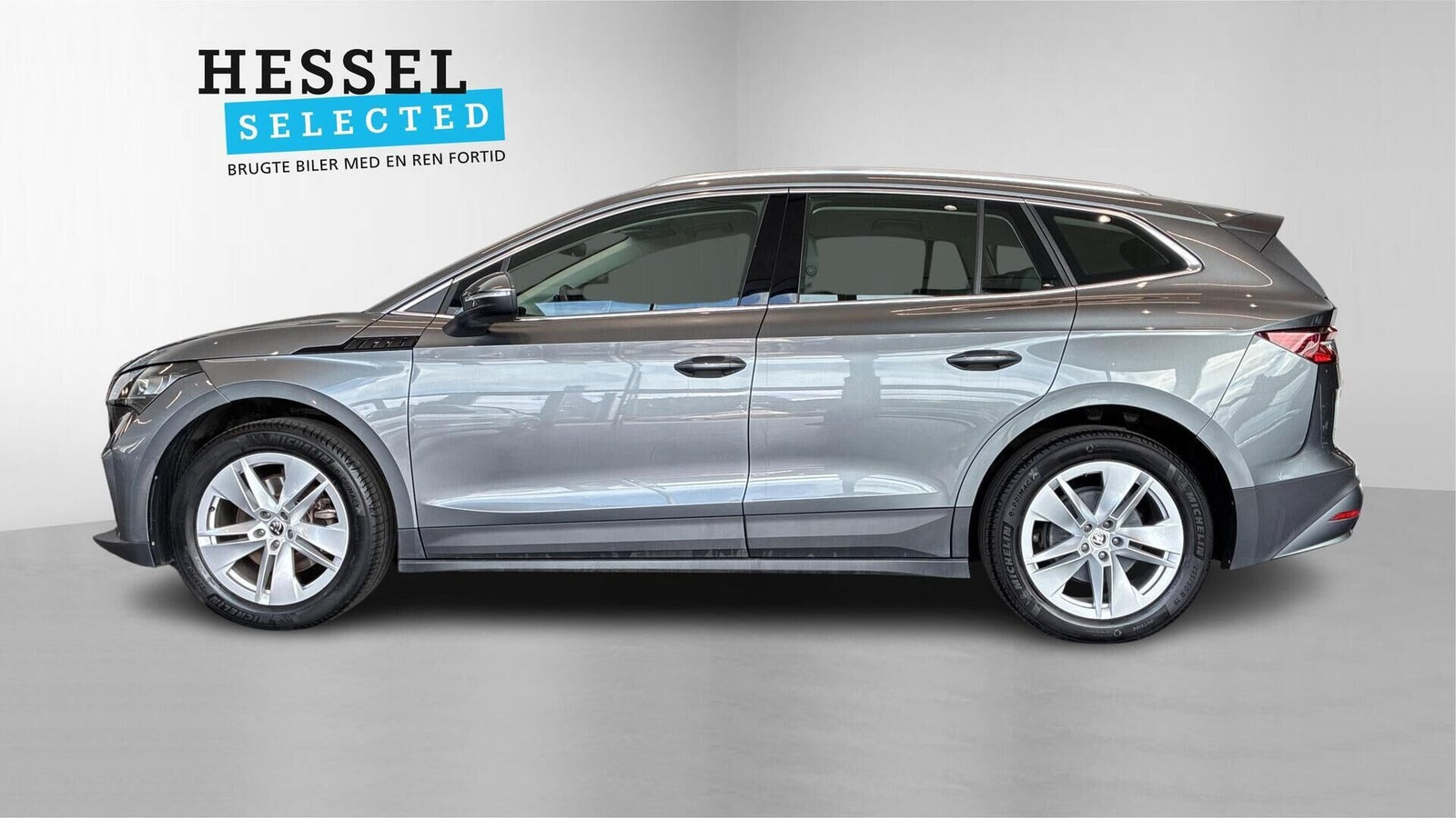 Grå Skoda Enyaq fra 2023