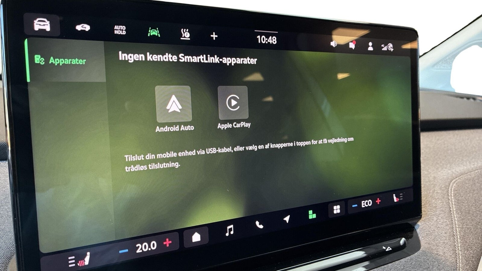 Hvid Skoda Enyaq fra 2024