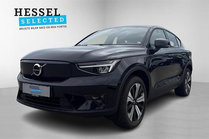 Sort Volvo C40 fra 2023 set udefra