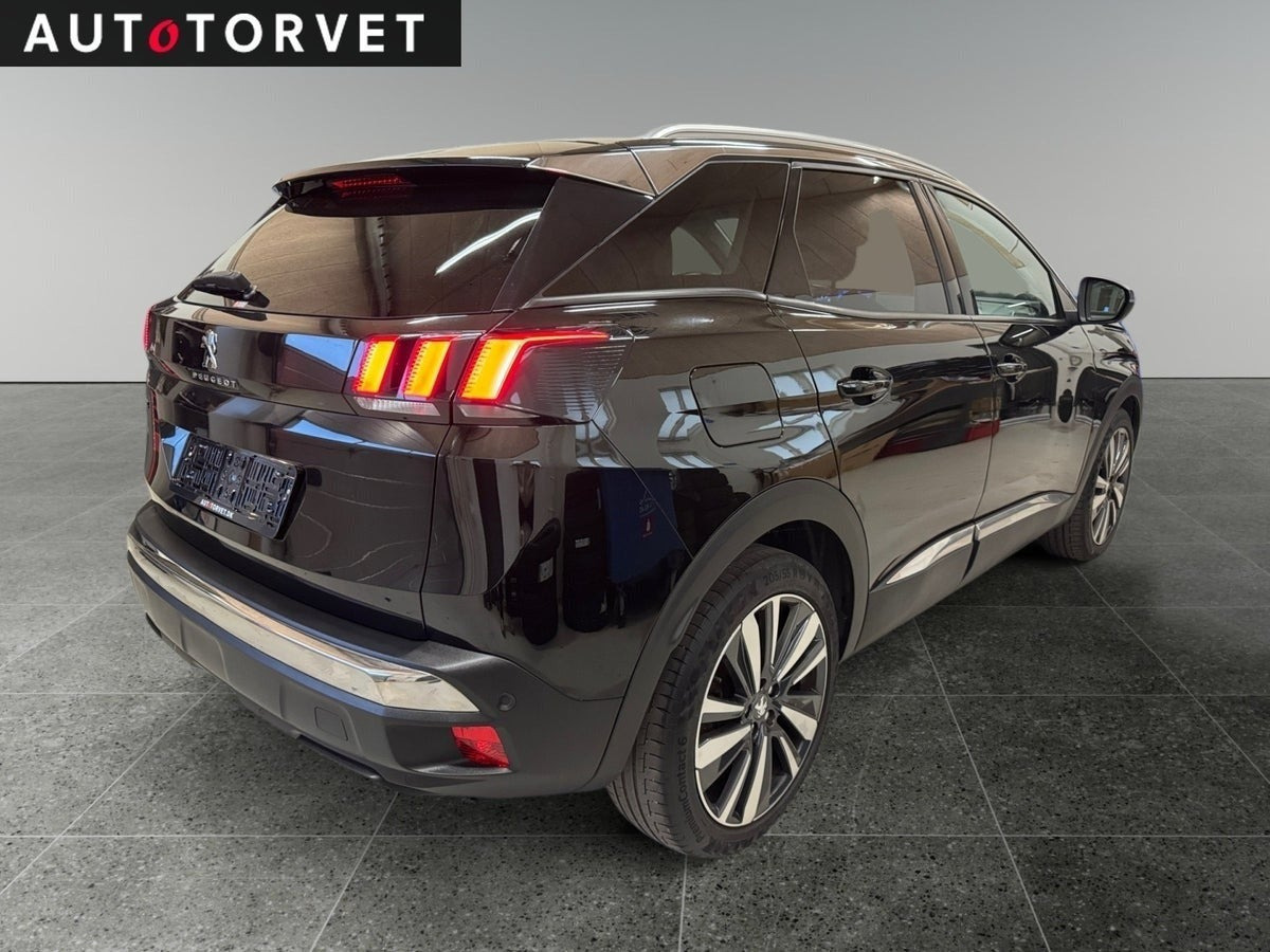 Sort Peugeot 3008 fra 2019
