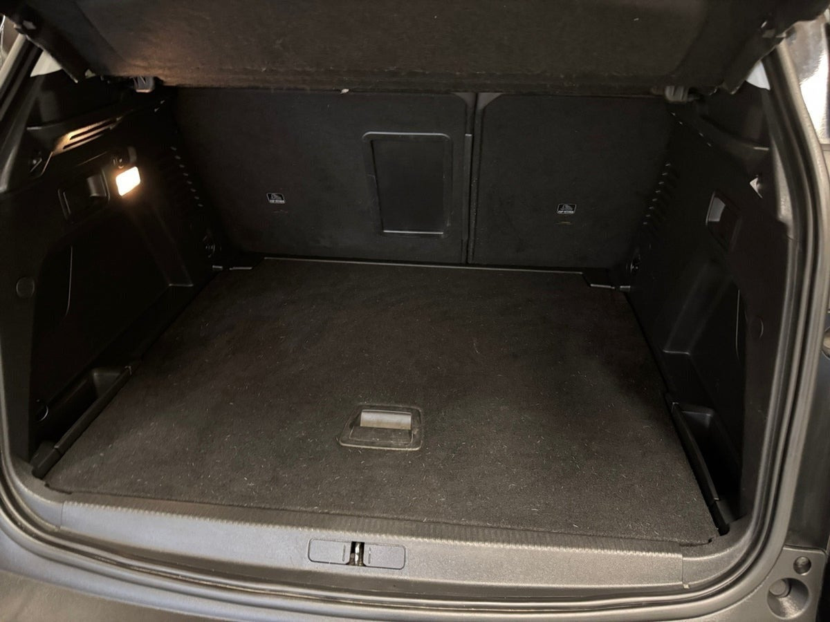 Sort Peugeot 3008 fra 2019