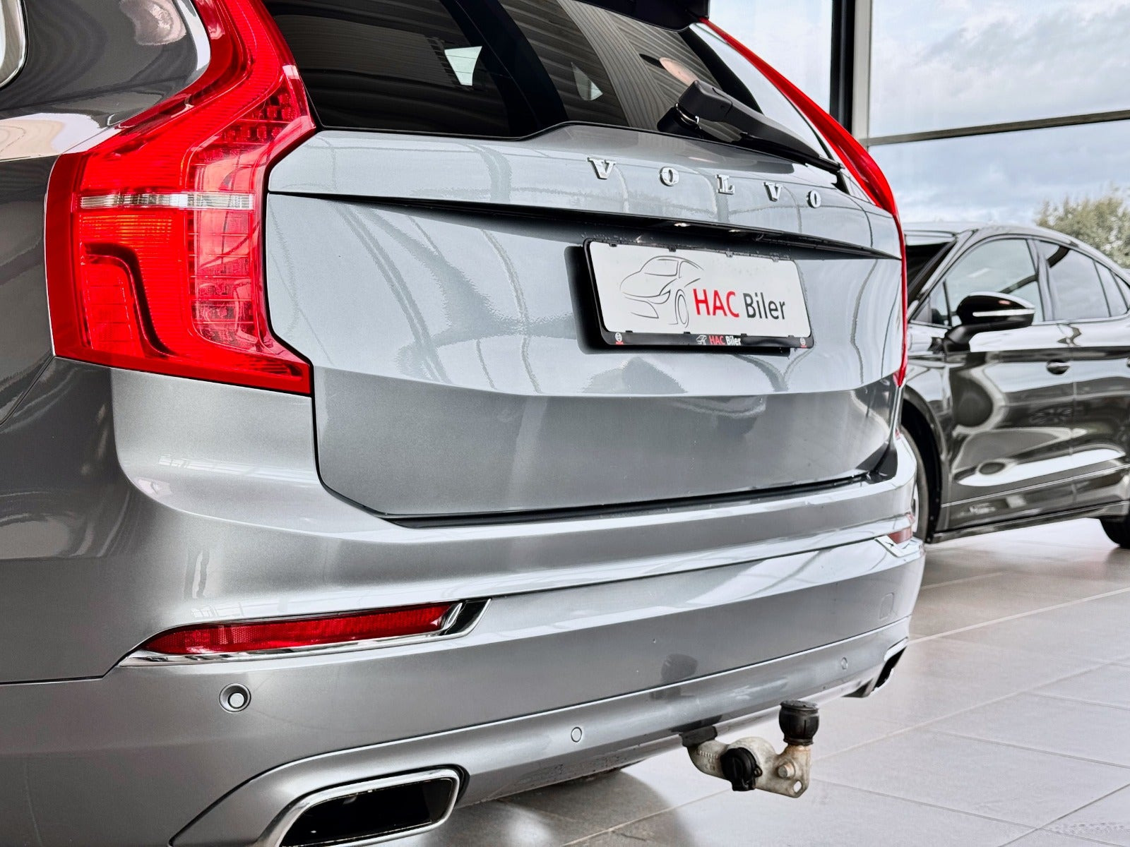Grå Volvo XC90 fra 2018