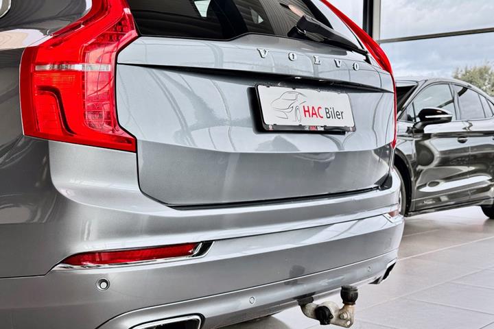 Grå Volvo XC90 fra 2018