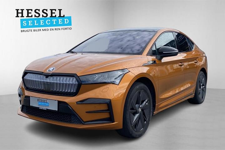 Orange Skoda Enyaq fra 2023