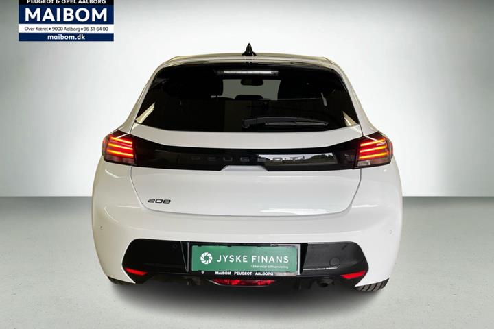 Hvid Peugeot 208 fra 2024