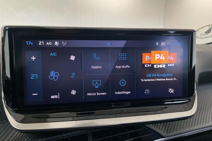 Hvid Peugeot 208 fra 2024