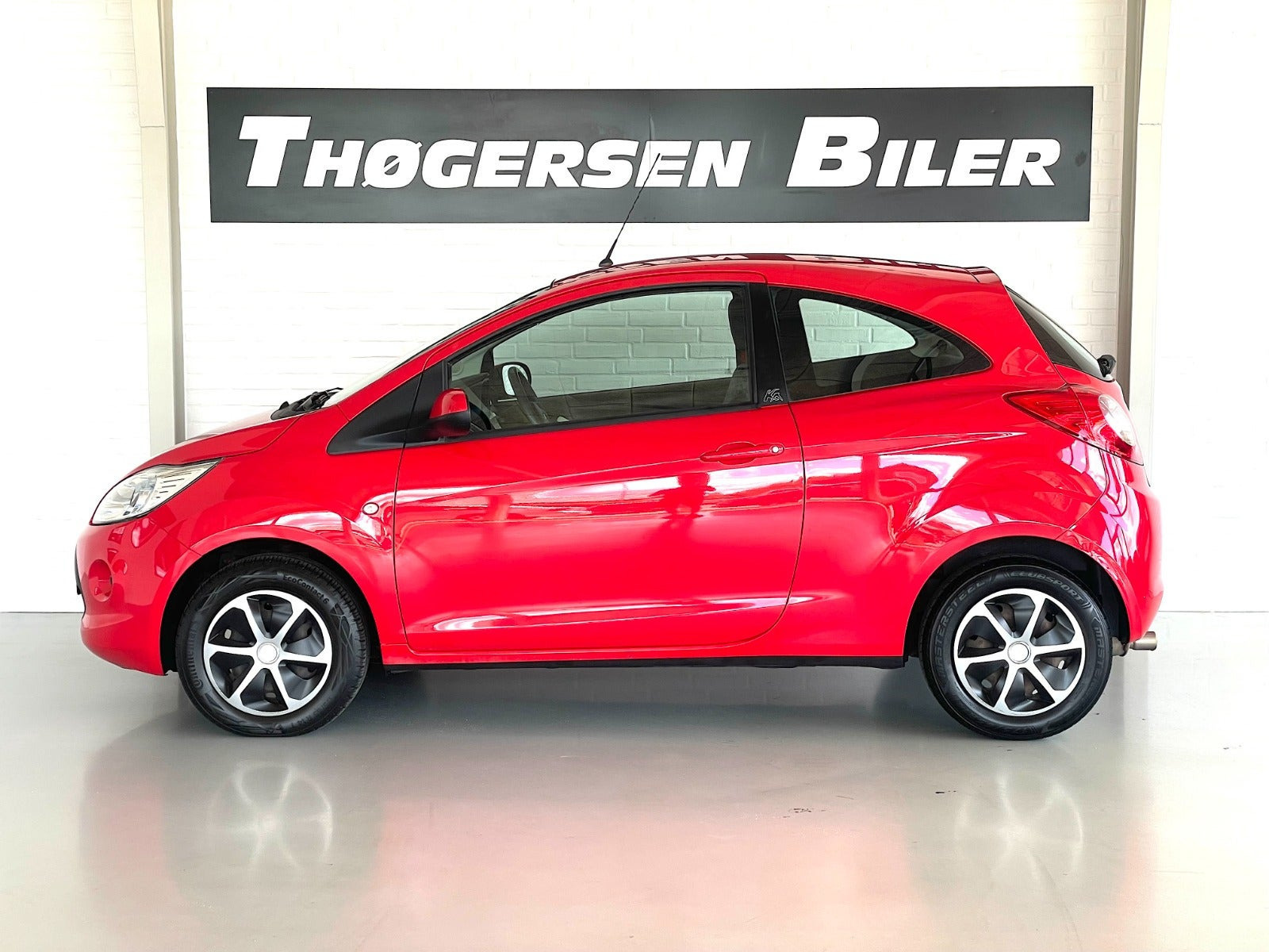 Rød Ford Ka fra 2014