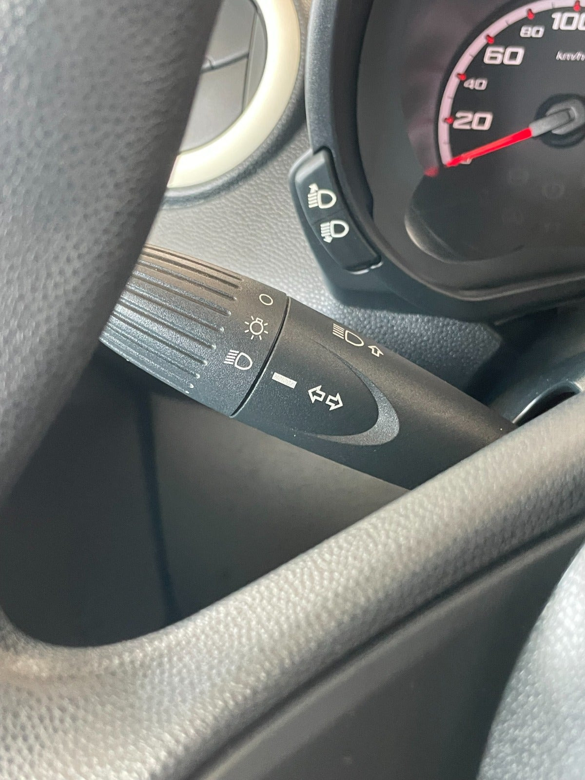 Rød Ford Ka fra 2014