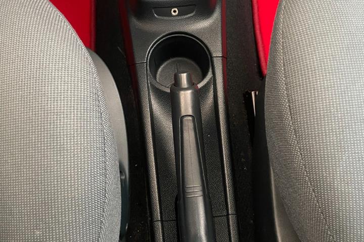 Rød Ford Ka fra 2014
