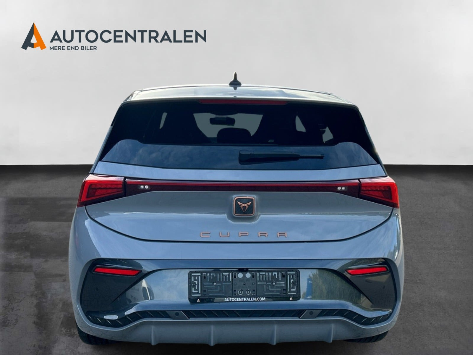 Grå Cupra Born fra 2024